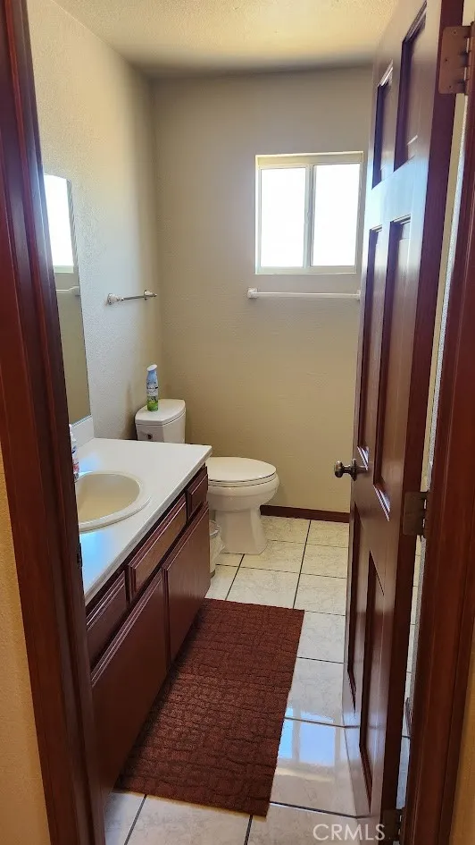 7250 Cayucos Phelan, CA 92371
