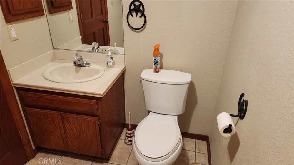 7250 Cayucos Phelan, CA 92371