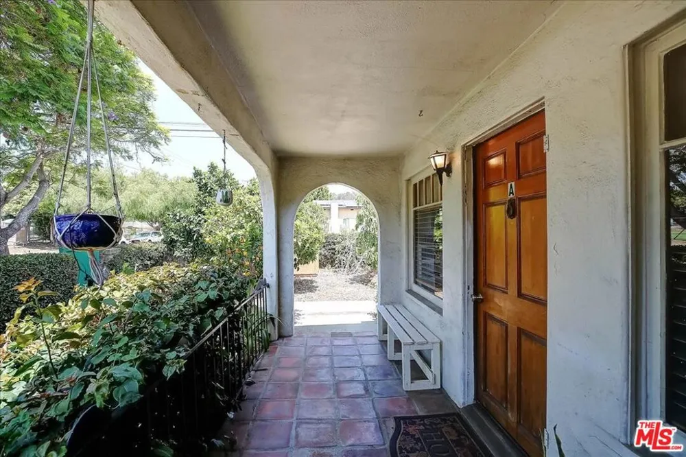 936 Nopal Street Santa Barbara, CA 93103