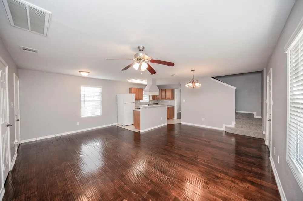 1631 Dove Run Brookshire, TX 77423