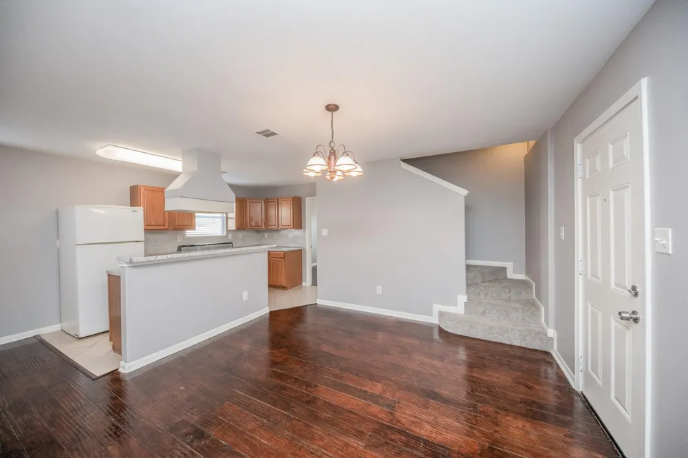 1631 Dove Run Brookshire, TX 77423