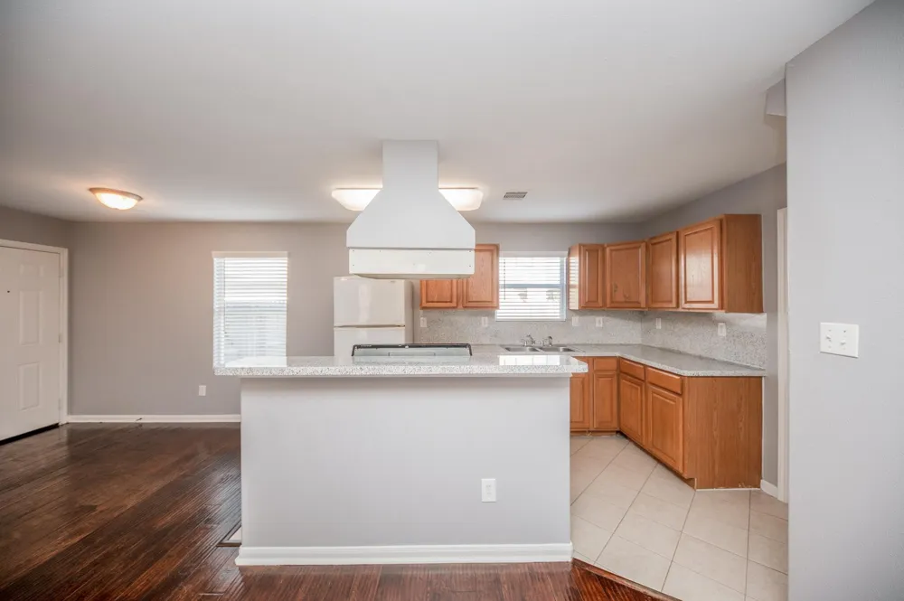 1631 Dove Run Brookshire, TX 77423