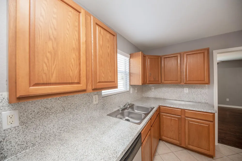 1631 Dove Run Brookshire, TX 77423