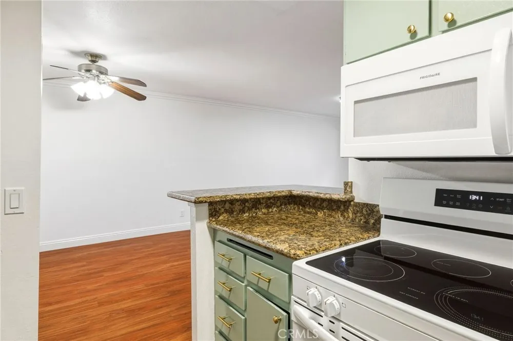 3601 W Hidden Lane #109 Rolling Hills Estates, CA 90274