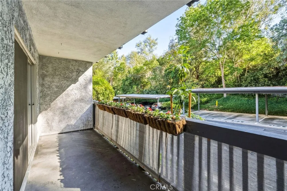 3601 W Hidden Lane #109 Rolling Hills Estates, CA 90274