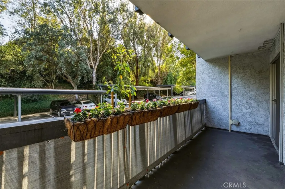 3601 W Hidden Lane #109 Rolling Hills Estates, CA 90274