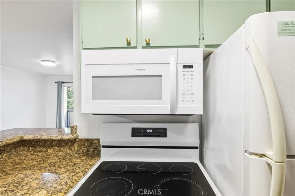 3601 W Hidden Lane #109 Rolling Hills Estates, CA 90274