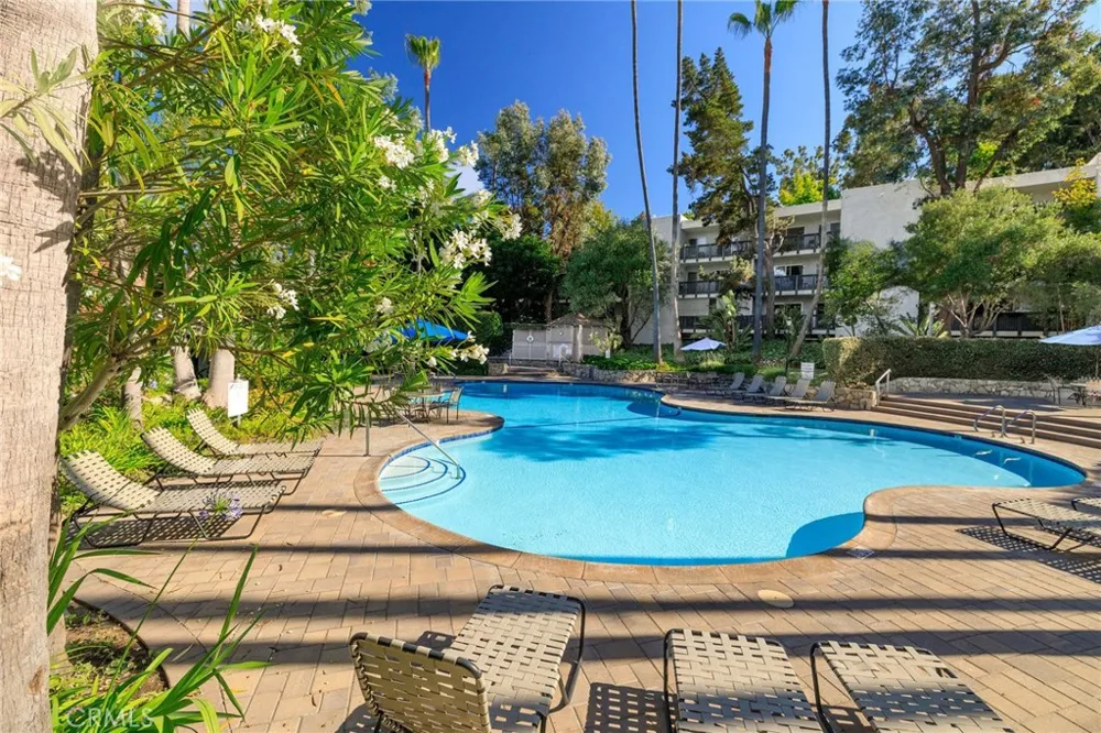 3601 W Hidden Lane #109 Rolling Hills Estates, CA 90274