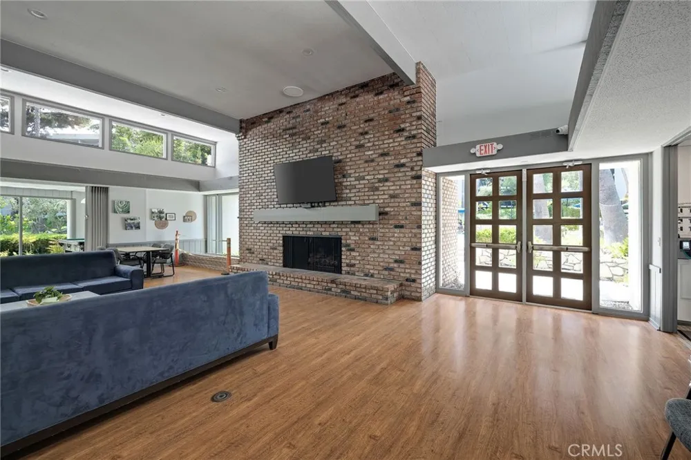 3601 W Hidden Lane #109 Rolling Hills Estates, CA 90274