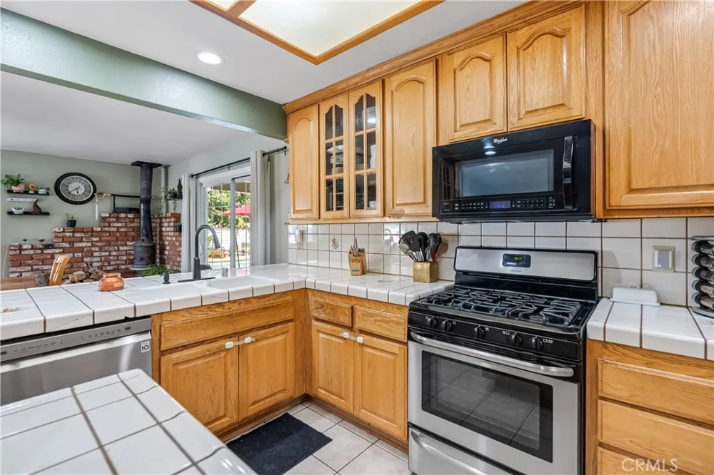32924 Acklins Acton, CA 93510