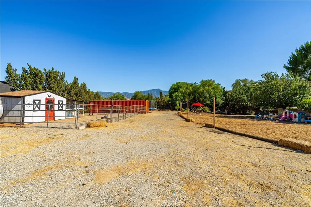 32924 Acklins Acton, CA 93510