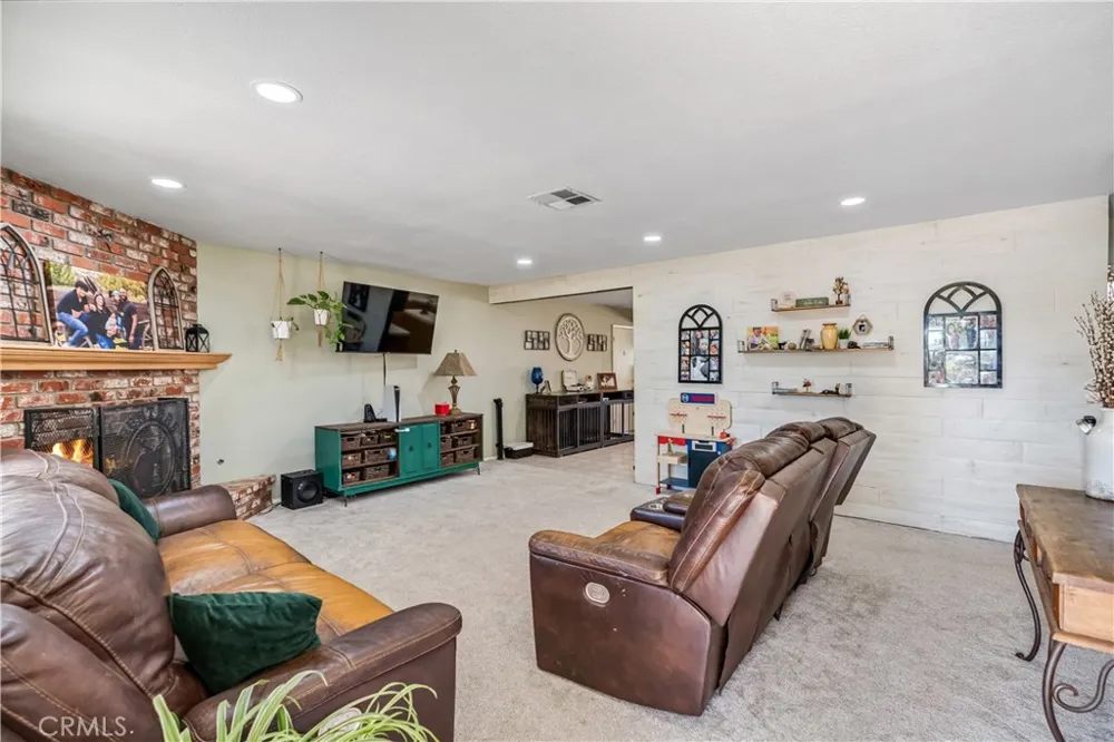 32924 Acklins Acton, CA 93510