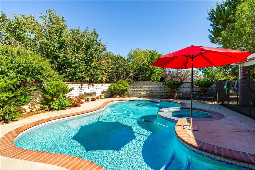 32924 Acklins Acton, CA 93510