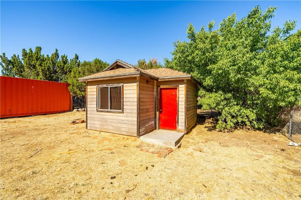 32924 Acklins Acton, CA 93510