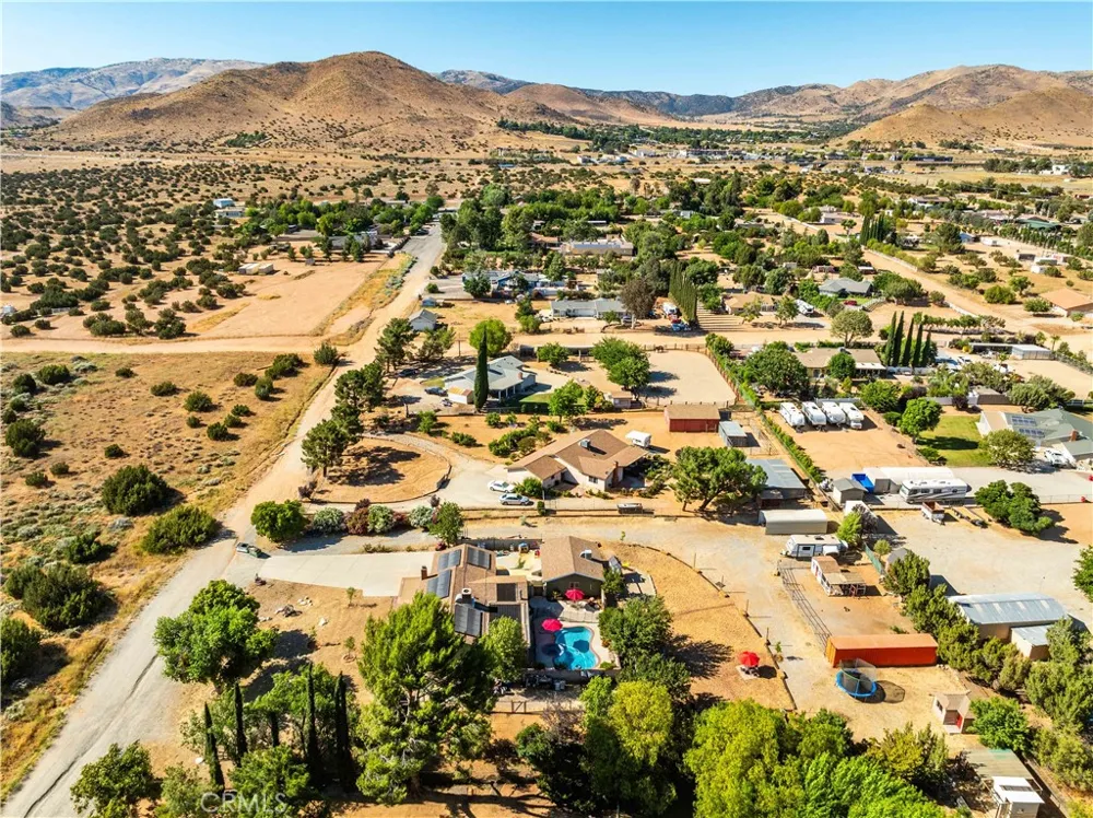32924 Acklins Acton, CA 93510