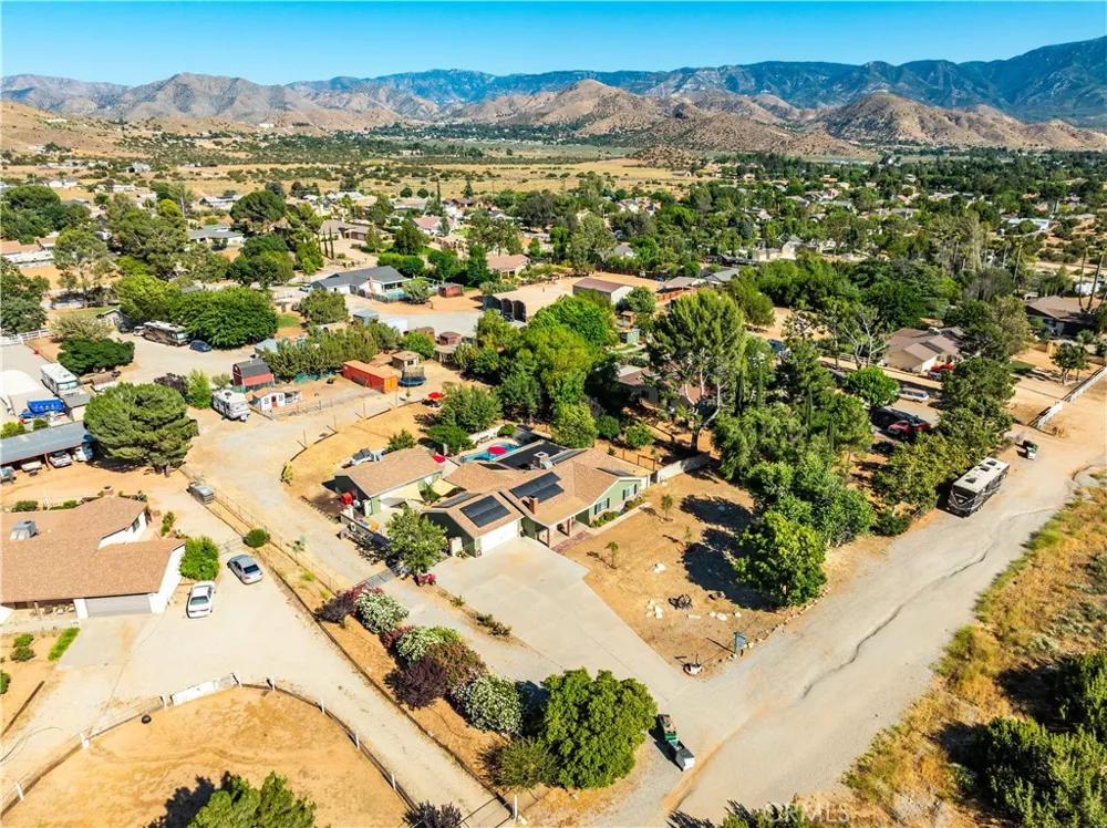 32924 Acklins Acton, CA 93510