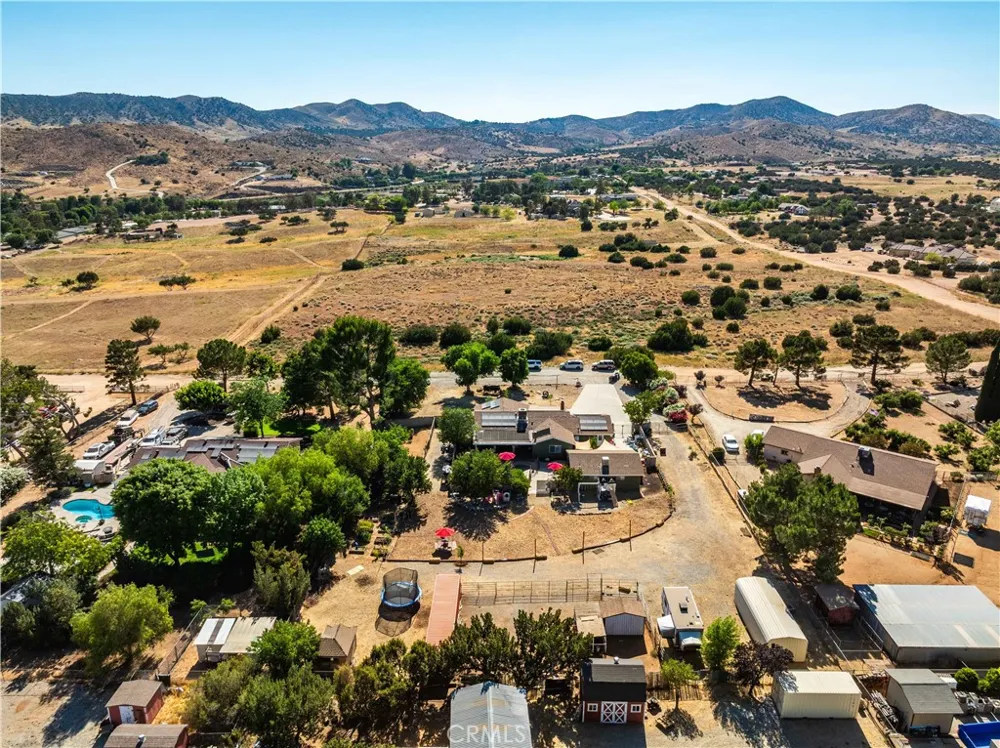 32924 Acklins Acton, CA 93510