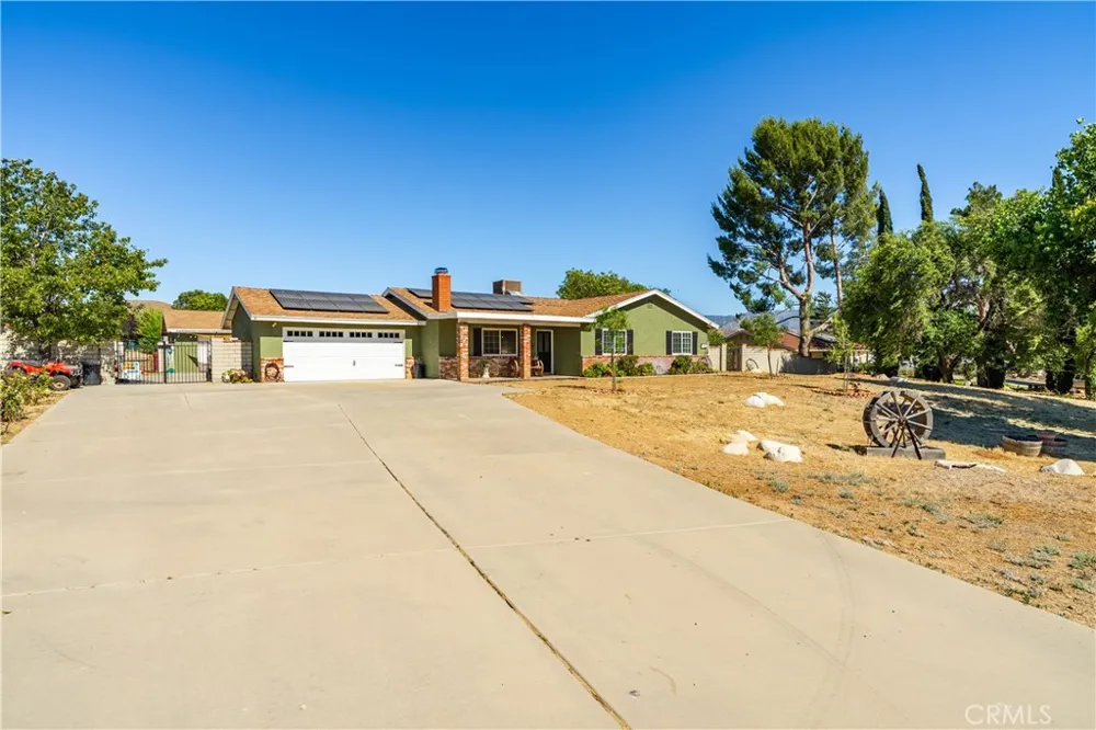 32924 Acklins Acton, CA 93510