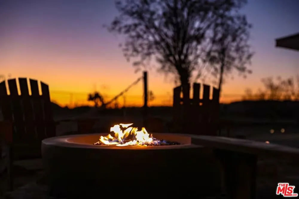 1616 Sunset Mesa Road Landers, CA 92285