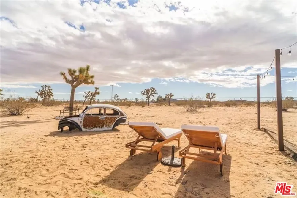 1616 Sunset Mesa Road Landers, CA 92285