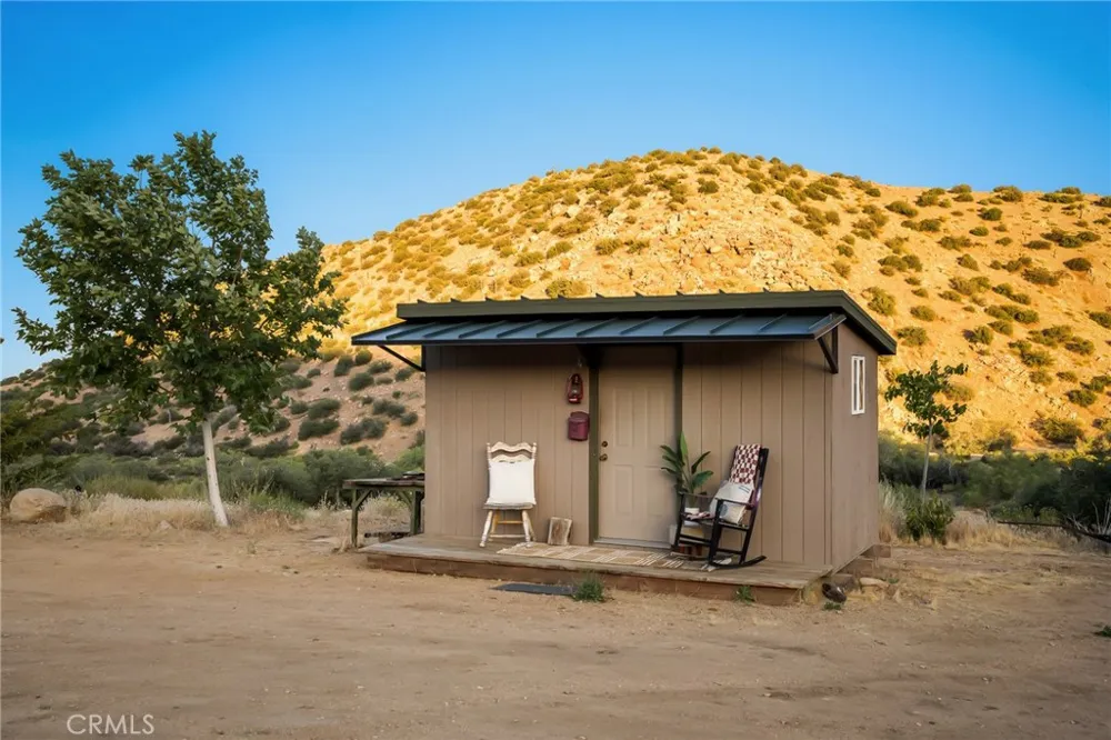 50285 Burns Canyon Pioneertown, CA 92268