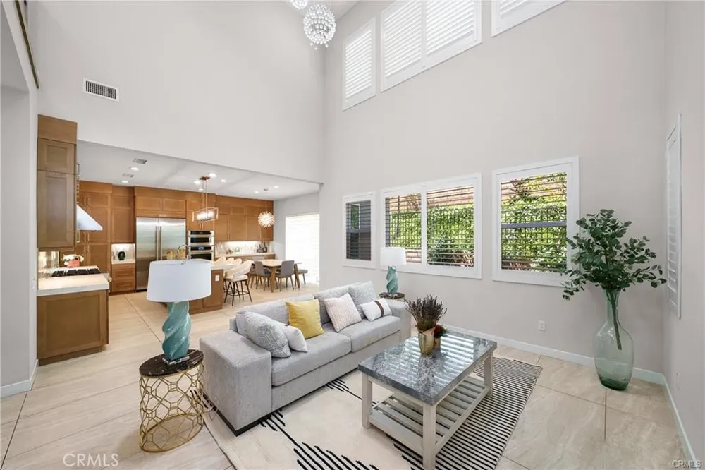 438 Sycamore Dr. Montebello, CA 90640