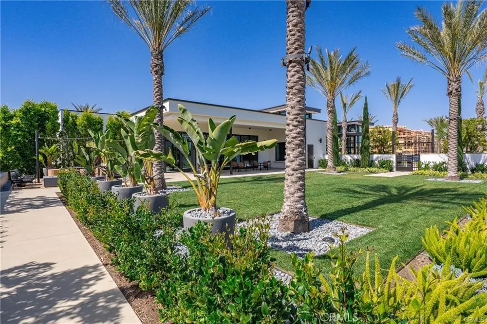 438 Sycamore Dr. Montebello, CA 90640