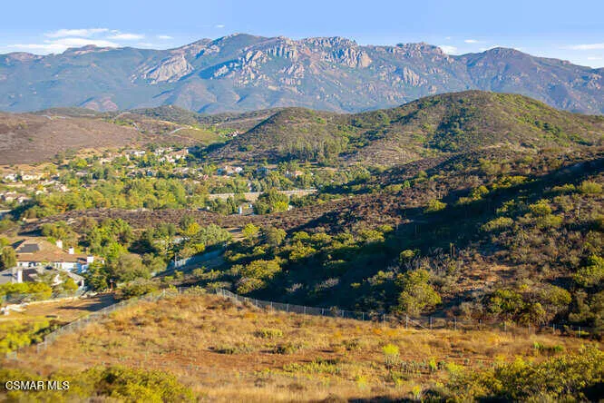 5519 Via Olas Newbury Park, CA 91320