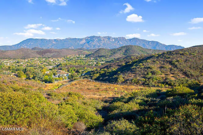 5519 Via Olas Newbury Park, CA 91320