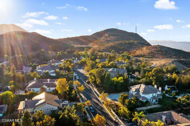 5519 Via Olas Newbury Park, CA 91320