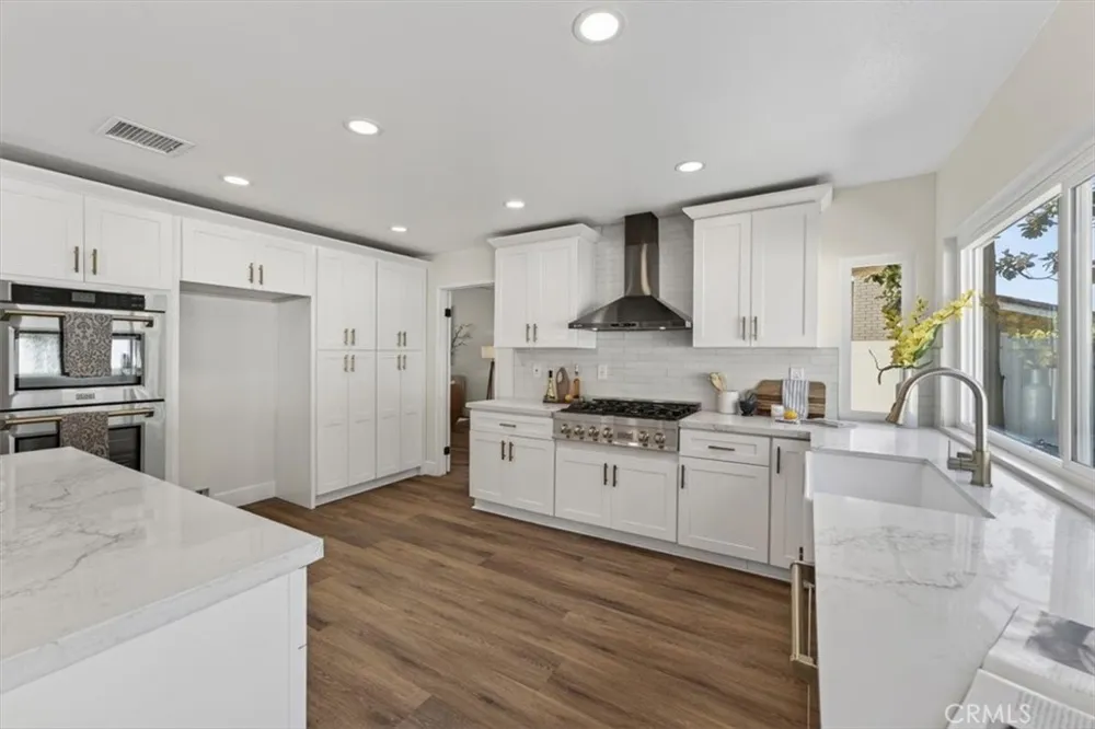1070 S Road Runner Anaheim, CA 92807