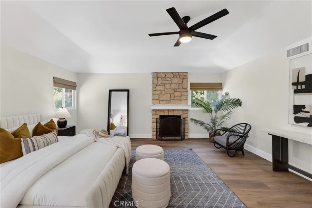 1070 S Road Runner Anaheim, CA 92807