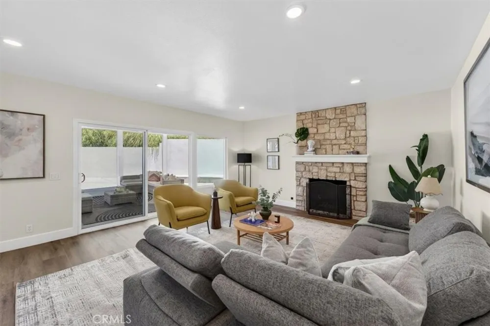 1070 S Road Runner Anaheim, CA 92807