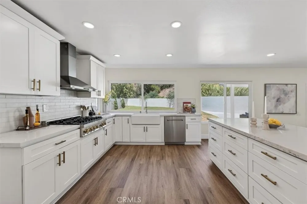 1070 S Road Runner Anaheim, CA 92807