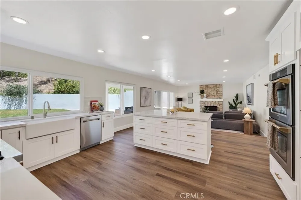 1070 S Road Runner Anaheim, CA 92807