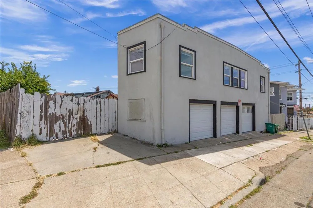 1914 51st Avenue Oakland, CA 94601