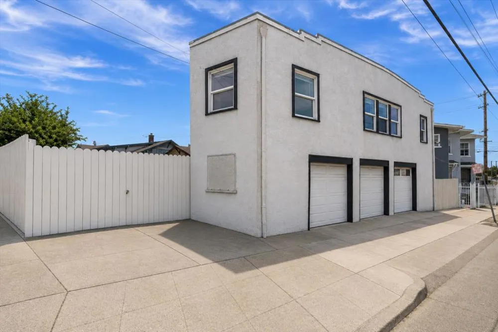 1914 51st Avenue Oakland, CA 94601