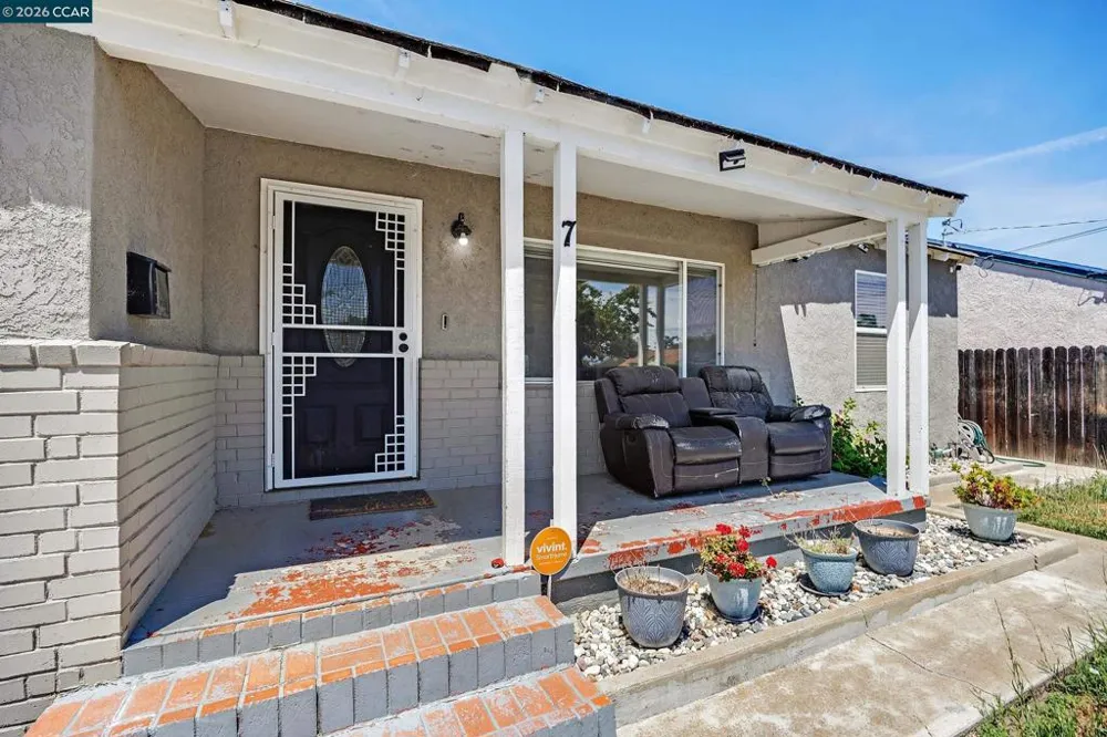 7 Lawrence Ave Antioch, CA 94509