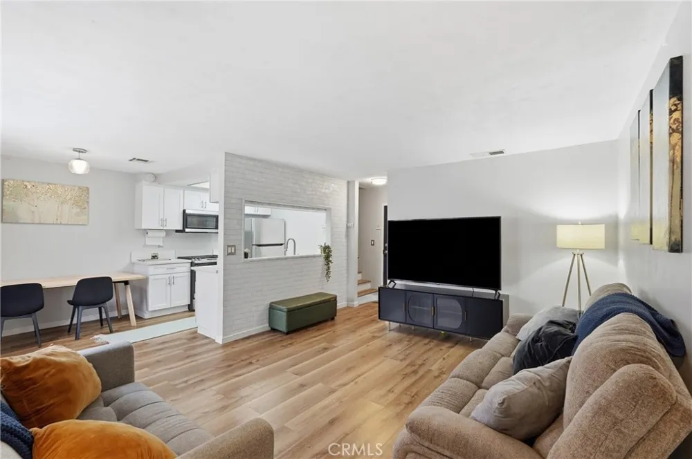 16115 Eucalyptus #A Bellflower, CA 90706