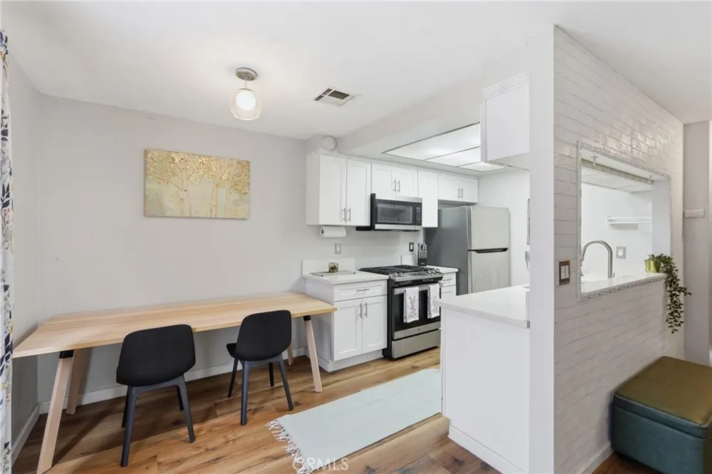 16115 Eucalyptus #A Bellflower, CA 90706