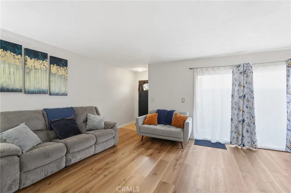 16115 Eucalyptus #A Bellflower, CA 90706