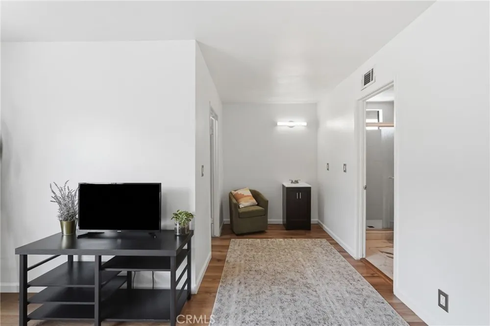 16115 Eucalyptus #A Bellflower, CA 90706
