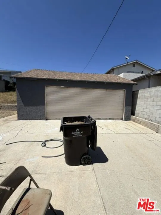505 E Fairview Boulevard Inglewood, CA 90302