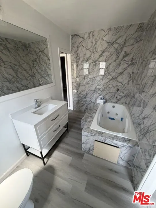 505 E Fairview Boulevard Inglewood, CA 90302