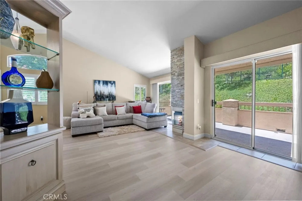 497 Bannister Way #B Simi Valley, CA 93065