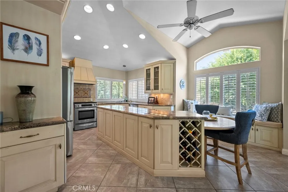 497 Bannister Way #B Simi Valley, CA 93065
