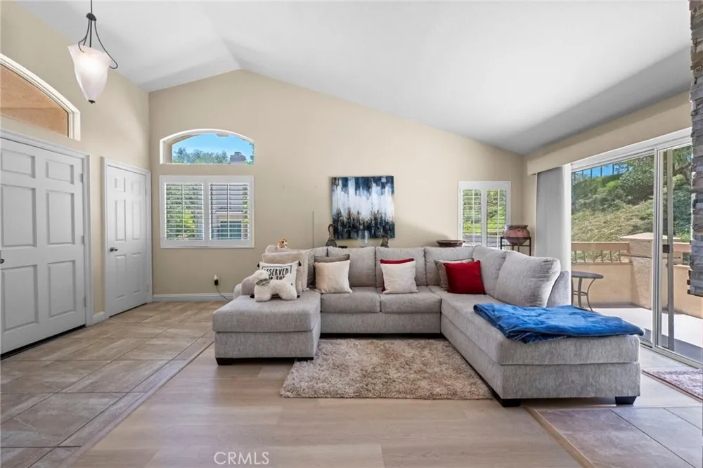 497 Bannister Way #B Simi Valley, CA 93065