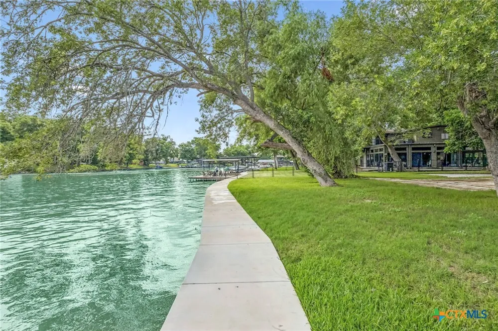 524 Turtle Lane Seguin, TX 78155