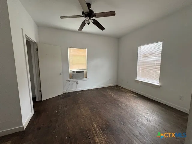 1017 W Nueces Street Victoria, TX 77901