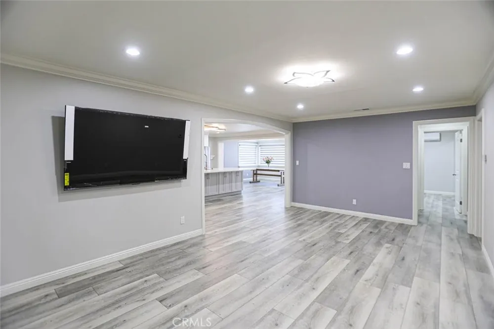 8872 Montrose Avenue Westminster, CA 92683